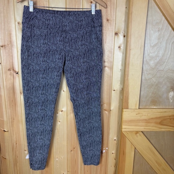 Athleta Delancey Skyline Tight Women’s large Black and White Pants Zip Ankle - Picture 1 of 11